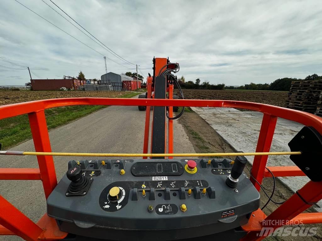 JLG 860 SJ 伸縮臂高空作業車