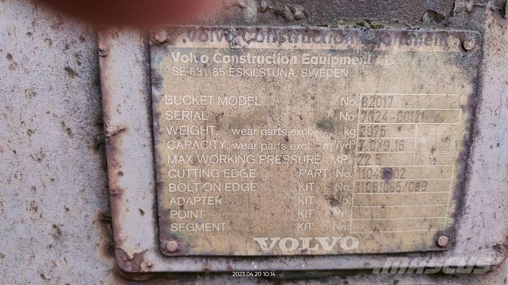 Volvo 180F 鏟斗