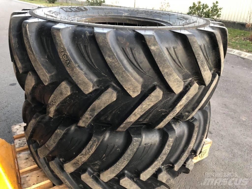 BKT 425/75R20 輪胎、車輪和輪圈