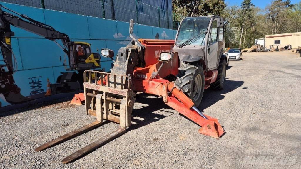 Manitou MT 1440 伸縮臂操作車