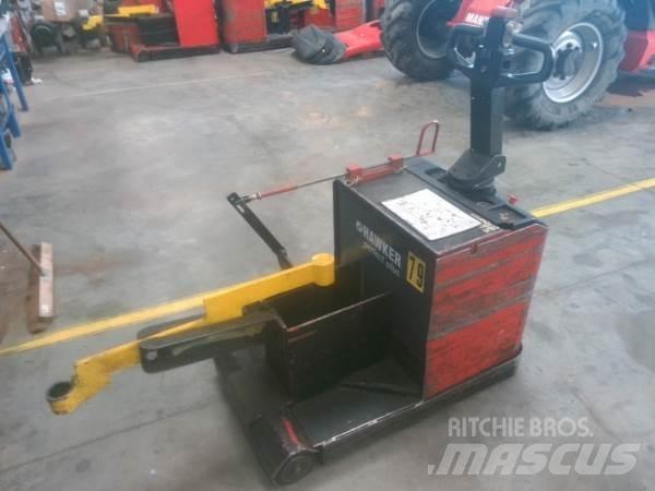 Manitou TA30 自走式堆積機