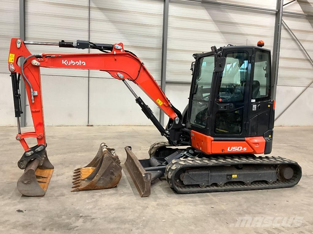 Kubota U 50-5 小型挖土機/掘鑿機<7t(小型挖掘機)