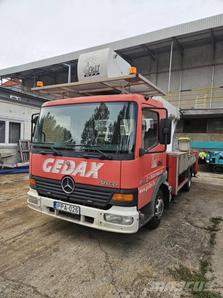 Bison TKA26 卡車裝載高空作業車