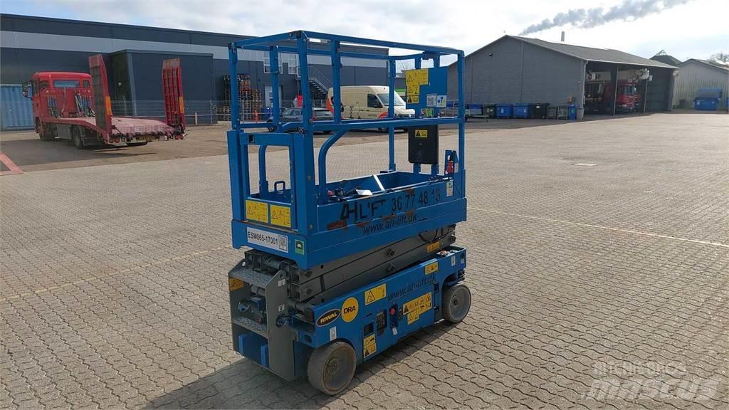 Genie GS1532 剪式升降機