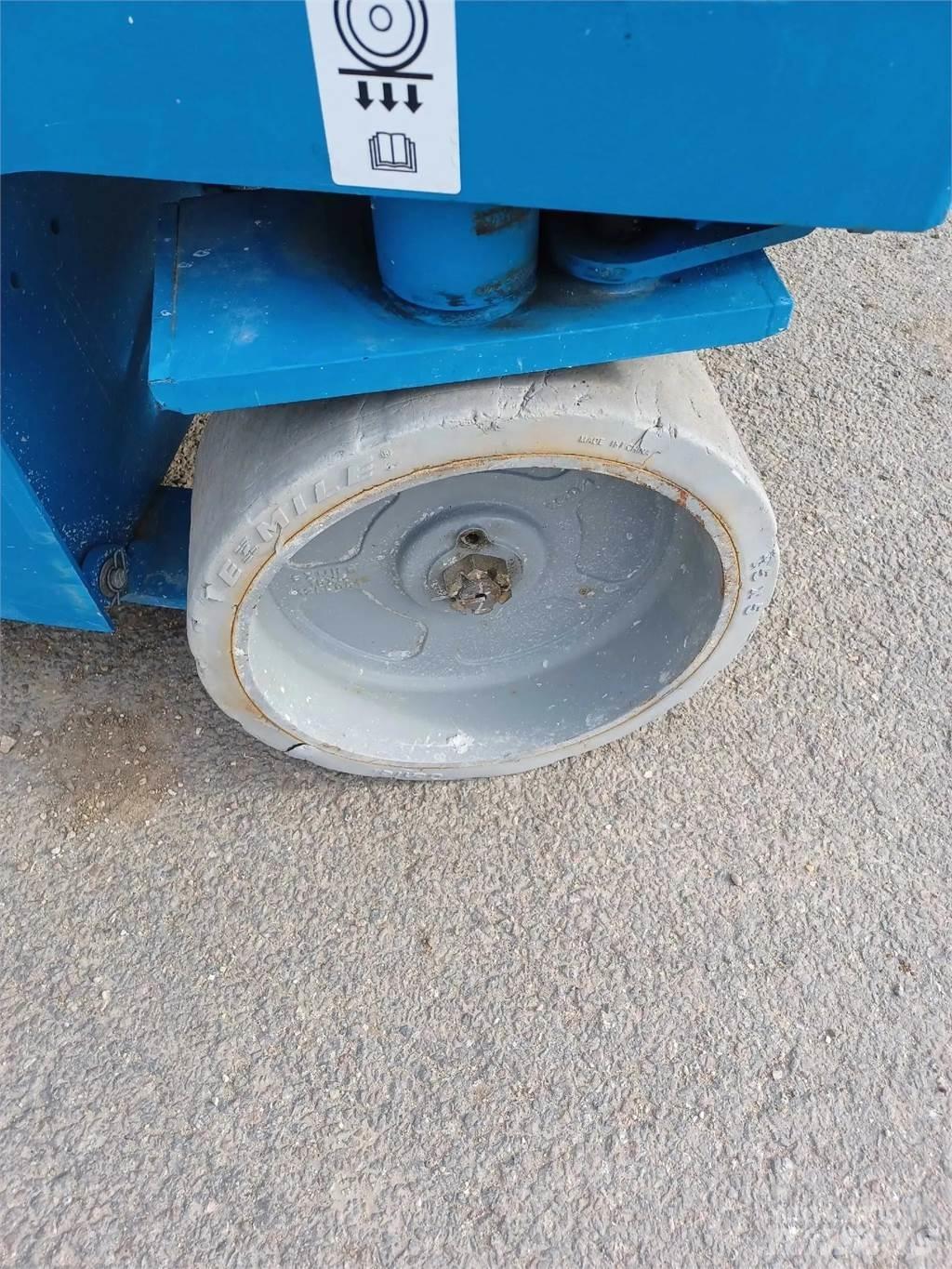 Genie GS 2646 剪式升降機