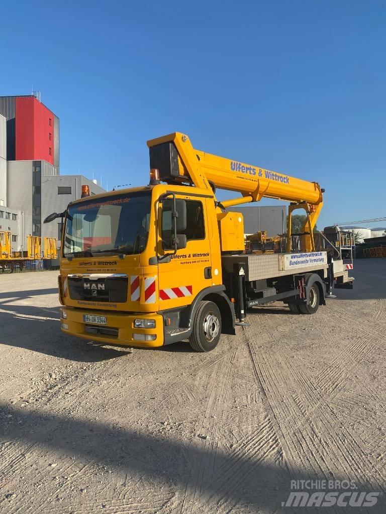 Ruthmann T 330 卡車裝載高空作業車