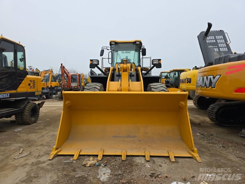 SDLG LG 956 L 輪胎式裝載機