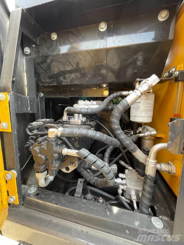 Volvo EC 140 中型挖土機/掘鑿機/挖掘機 7t-12t