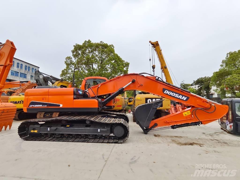 Doosan DX 225 LC 履帶式 挖土機/掘鑿機/挖掘機