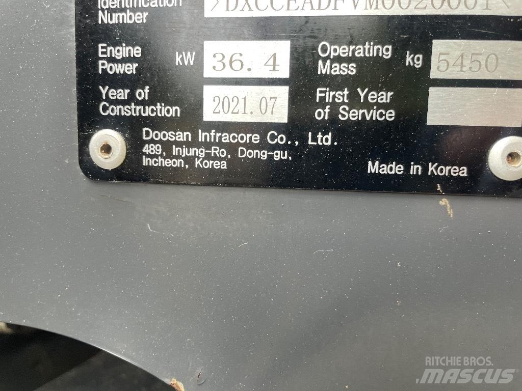Doosan DX 50 Z 小型挖土機/掘鑿機<7t(小型挖掘機)
