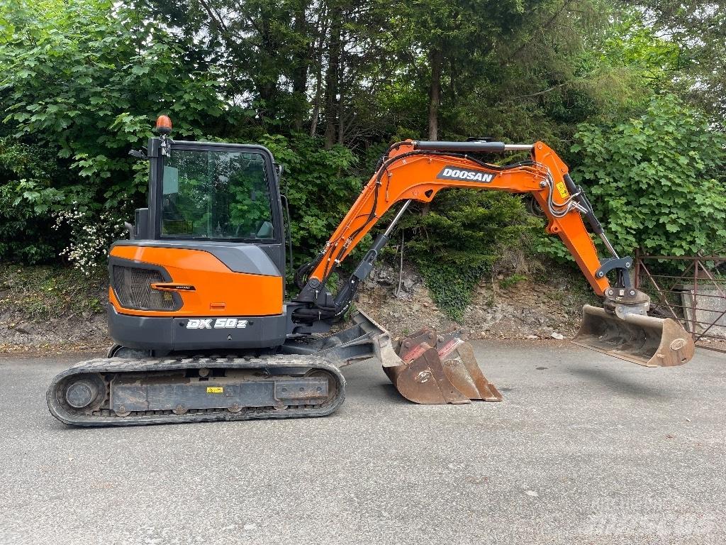 Doosan DX 50 Z 小型挖土機/掘鑿機<7t(小型挖掘機)