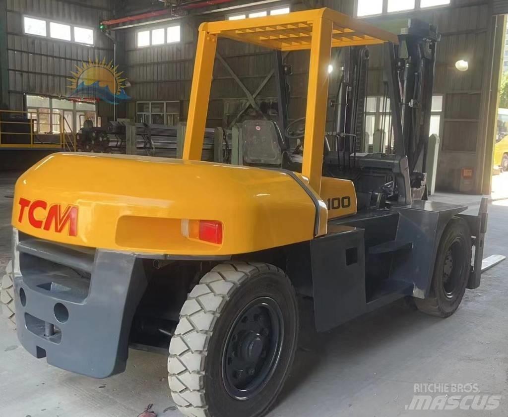 TCM FD 100 柴油卡車