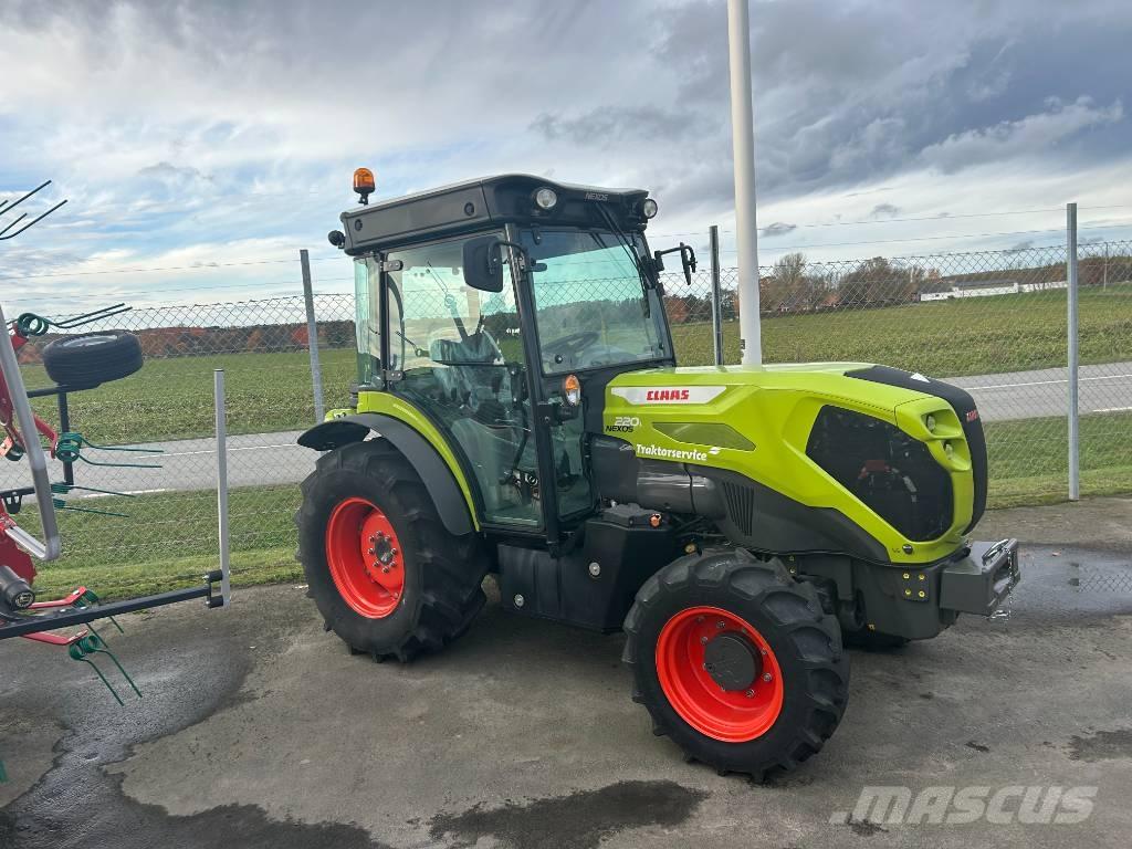 CLAAS Nexos 220 曳引機