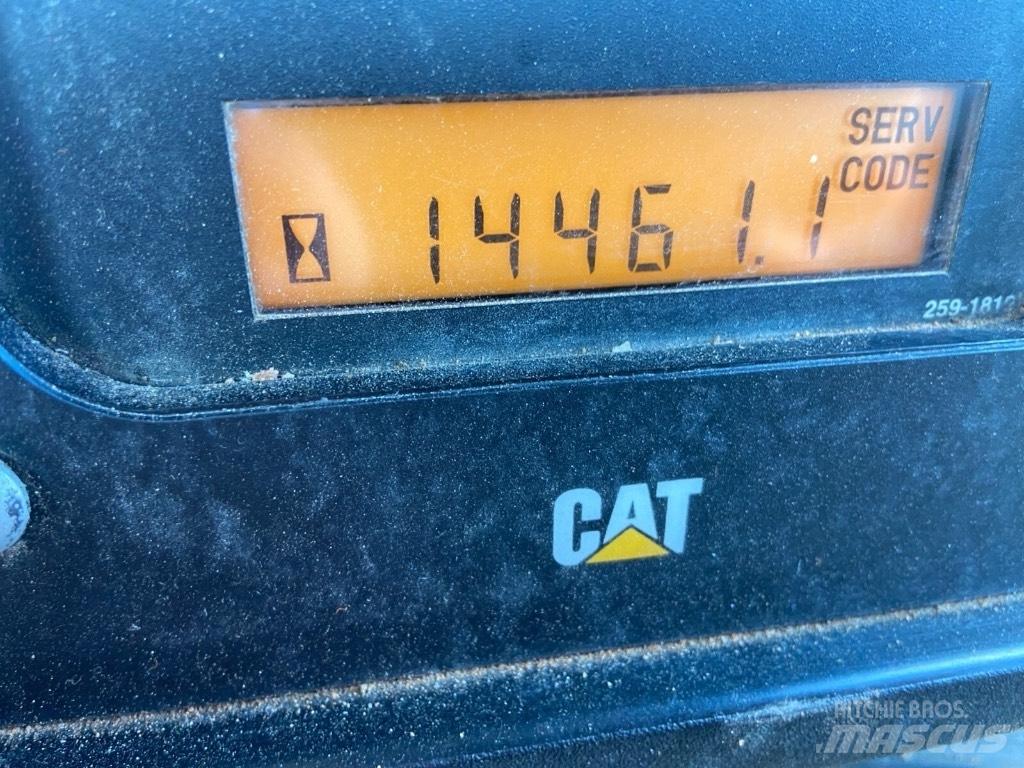 CAT D 6 T LGP 履帶推土機