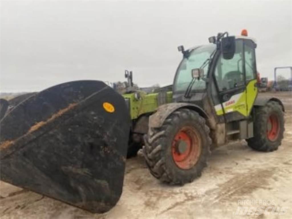 CLAAS 732 農業用伸縮臂裝載機