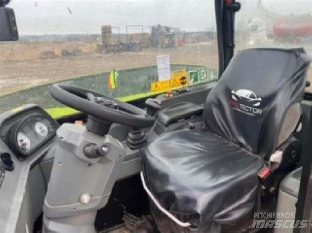 CLAAS 732 農業用伸縮臂裝載機