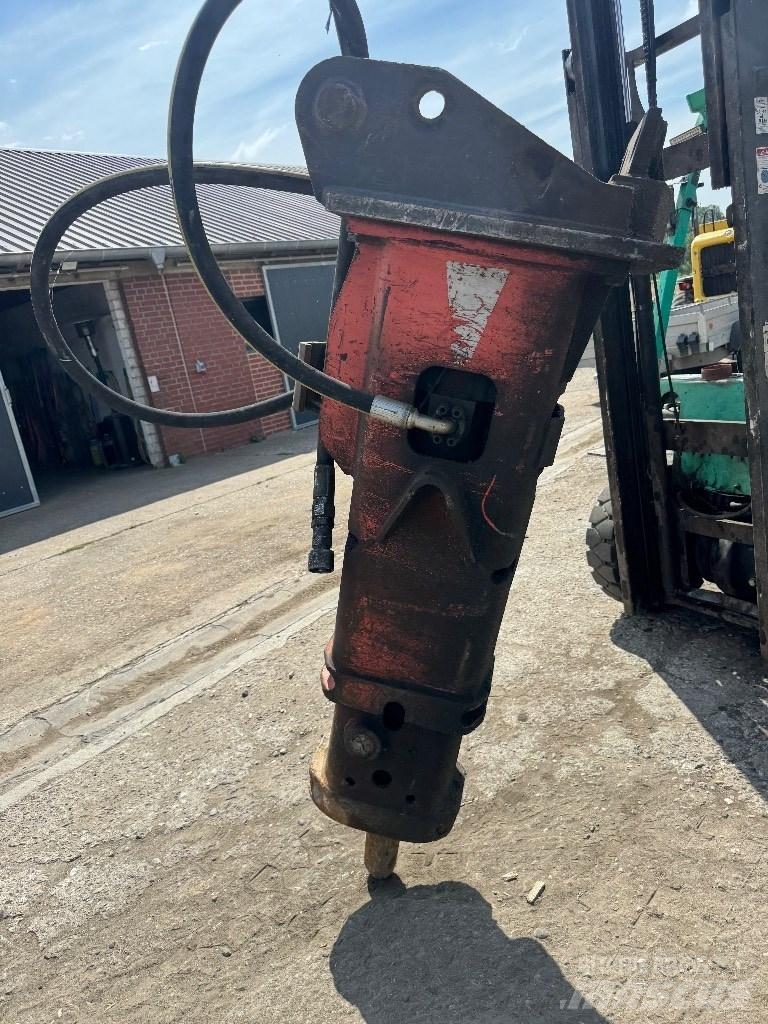 Sandvik BR 1229 鐵鎚/碎石機
