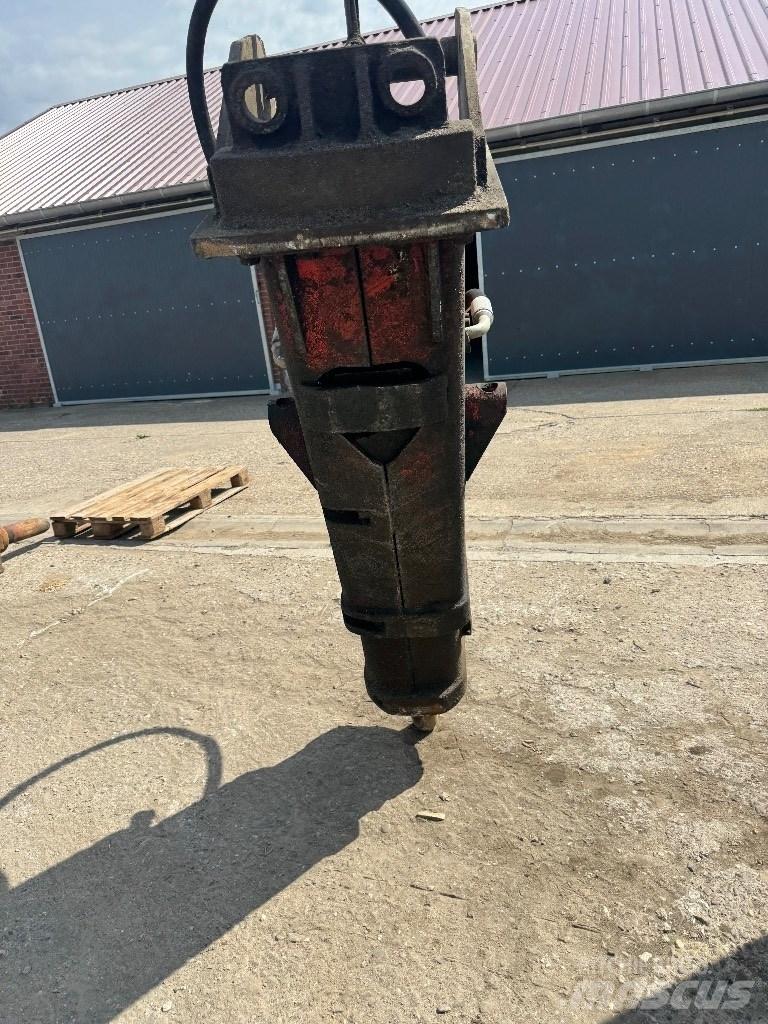 Sandvik BR 1229 鐵鎚/碎石機