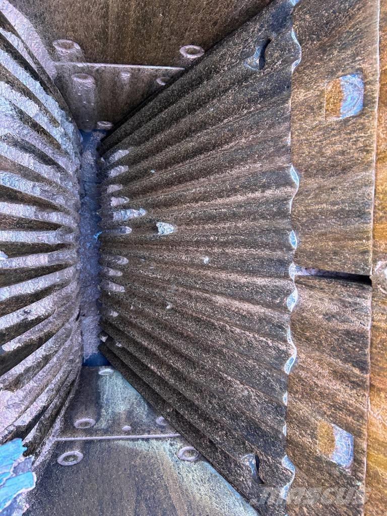 Extec C10 移動式壓碎機