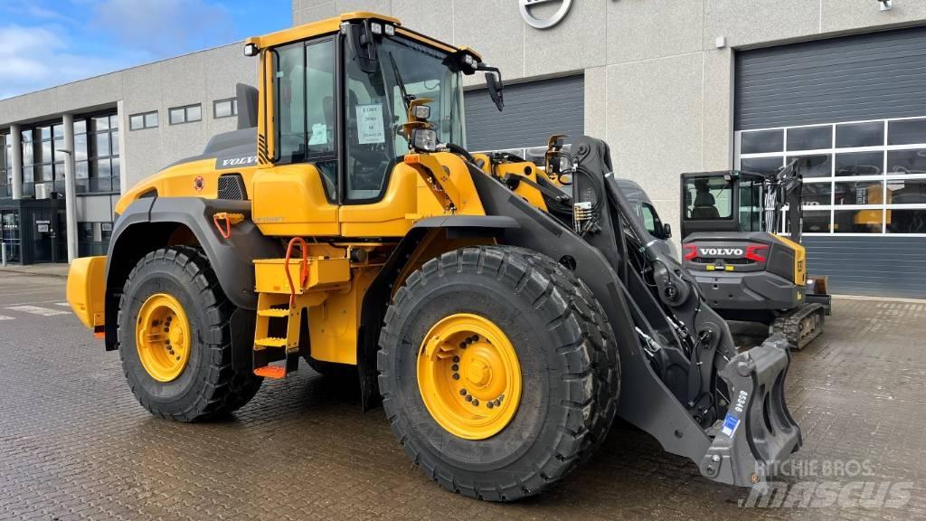 Volvo L120H 輪胎式裝載機