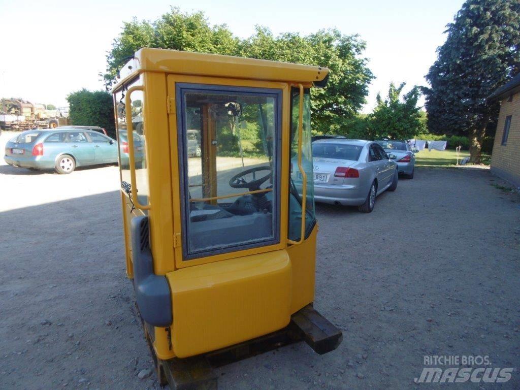 Volvo L 150 E 駕駛室與內部