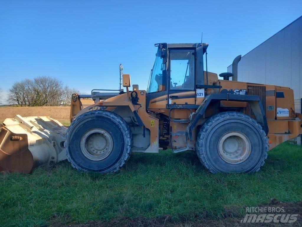 CASE 821 C 輪胎式裝載機