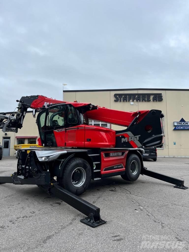 Manitou MRT 2260 伸縮臂操作車