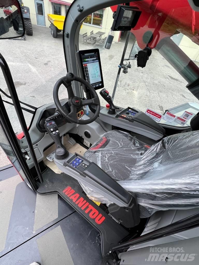 Manitou MRT 2260 伸縮臂操作車