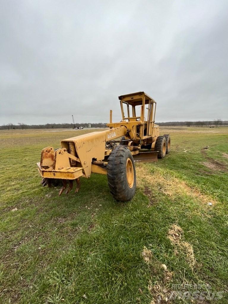 DEERE 570A 平土機