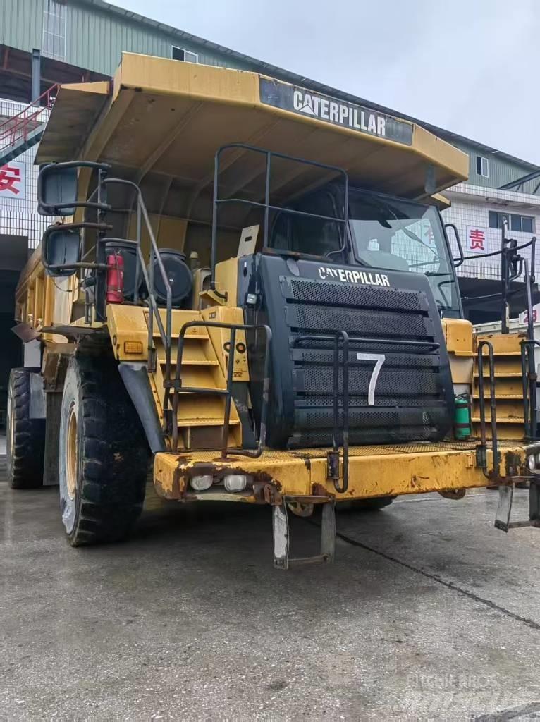 CAT 777E 鉸接式起吊車