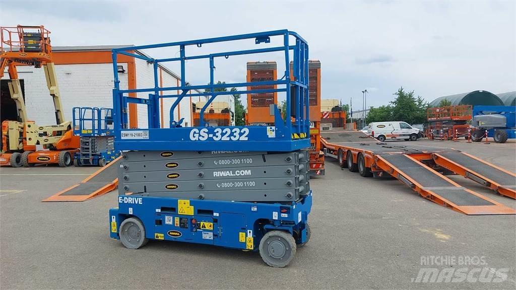 Genie GS3232 剪式升降機