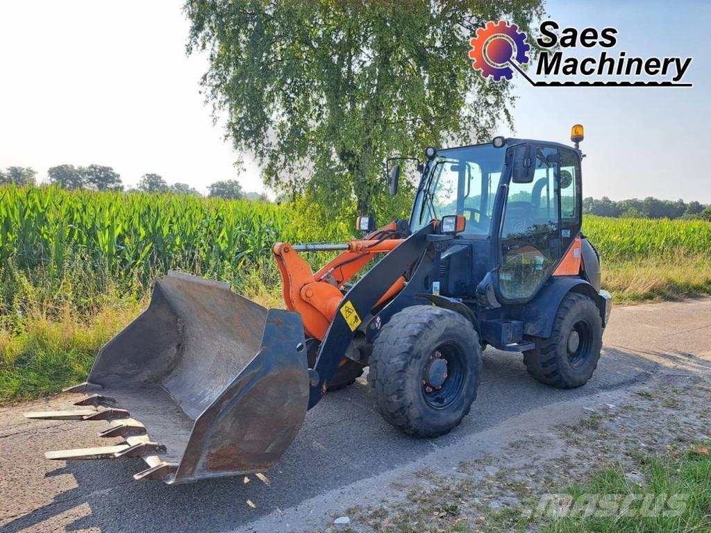 Komatsu WA70-7 輪胎式裝載機