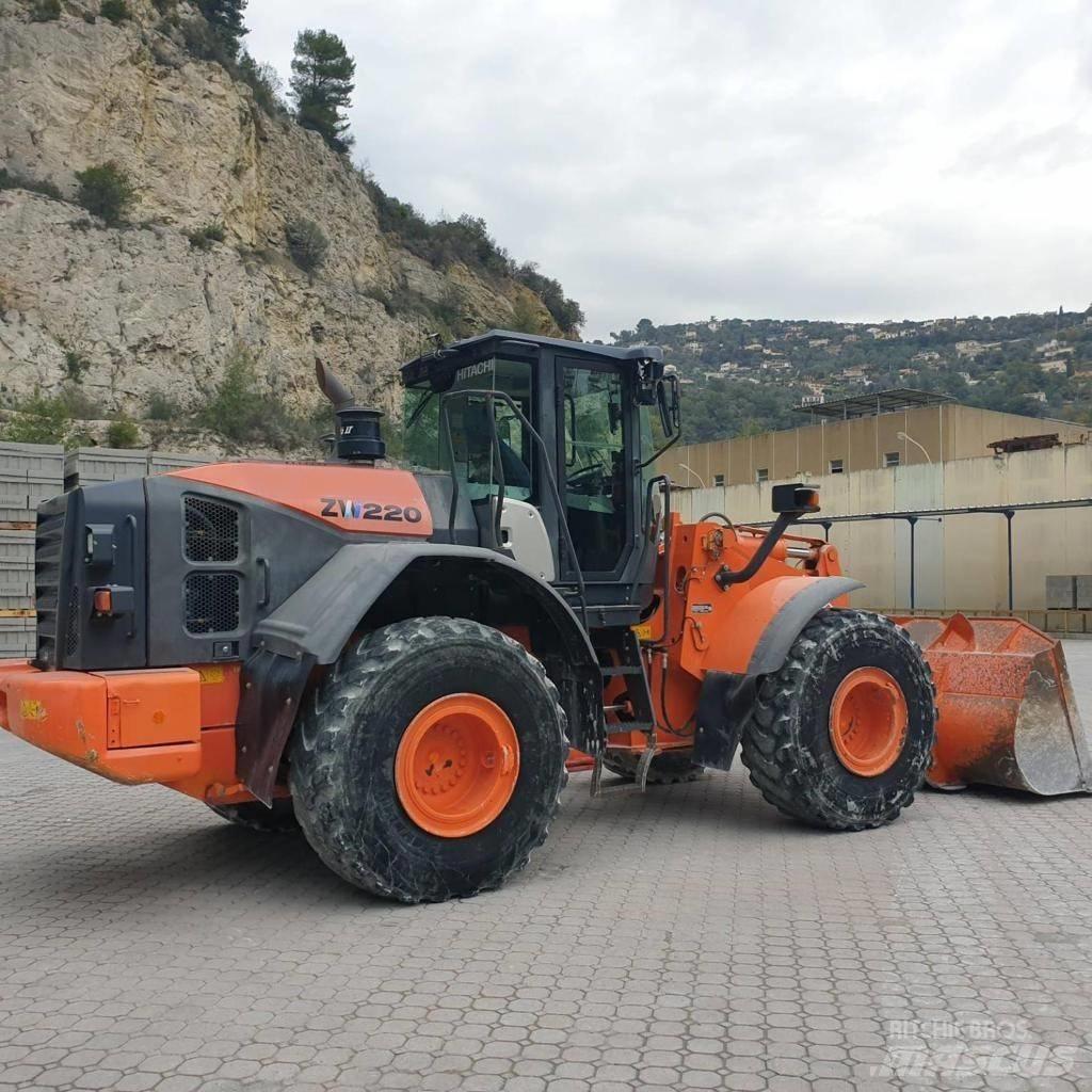 Hitachi ZW 220-5 輪胎式裝載機