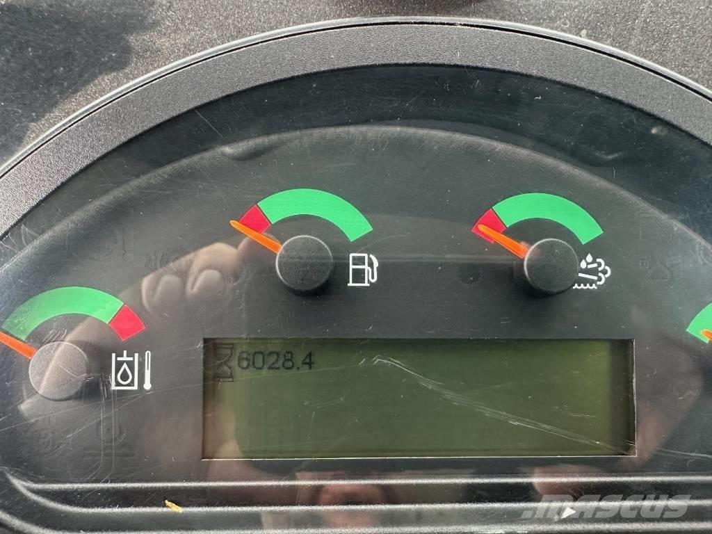 CAT 914 M 輪胎式裝載機