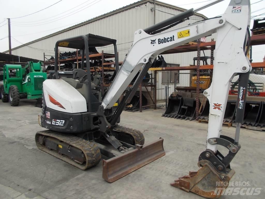 Bobcat E32i 小型挖土機/掘鑿機<7t(小型挖掘機)