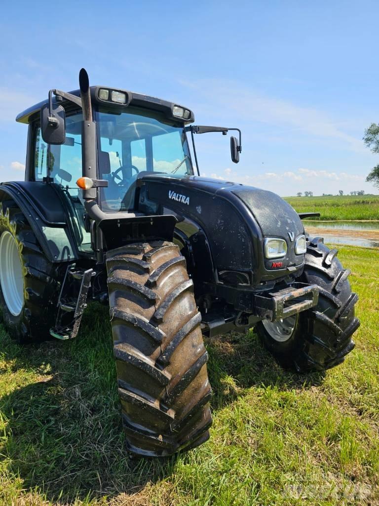 Valtra N 101 曳引機