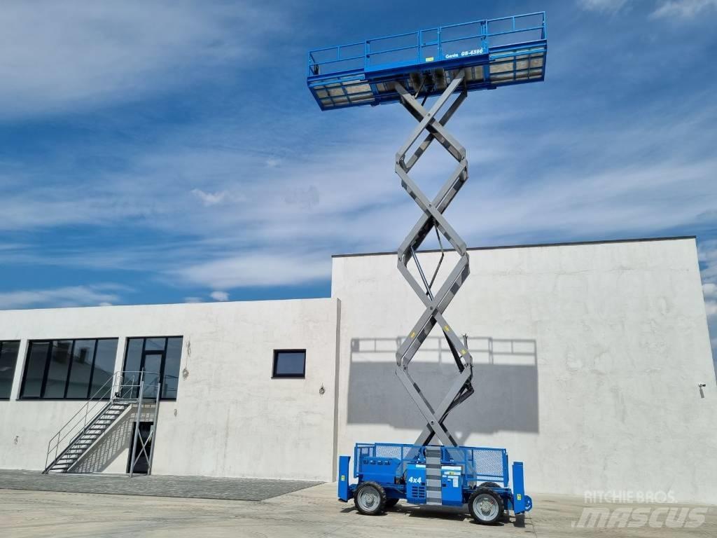 Genie GS 4390        P478 剪式升降機