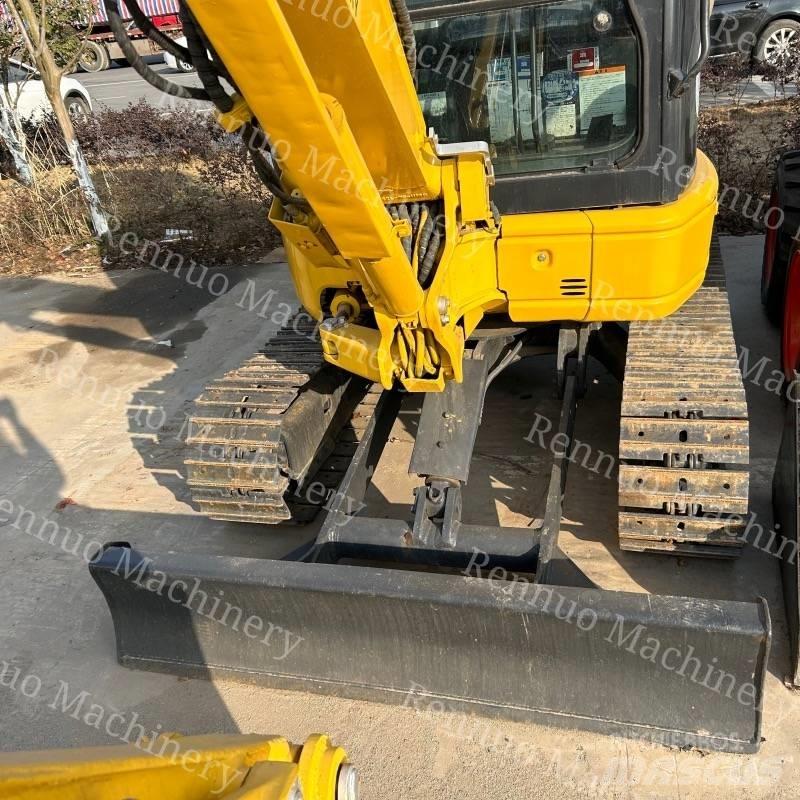 Komatsu PC35MR 小型挖土機/掘鑿機<7t(小型挖掘機)