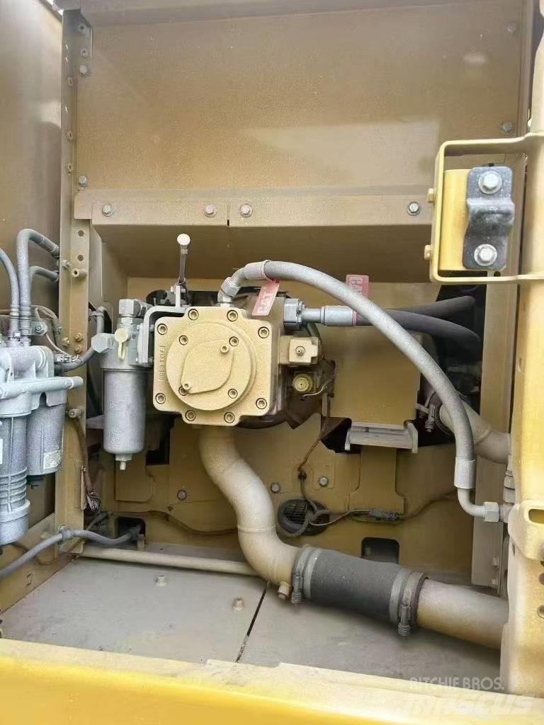 CAT 323 履帶式 挖土機/掘鑿機/挖掘機