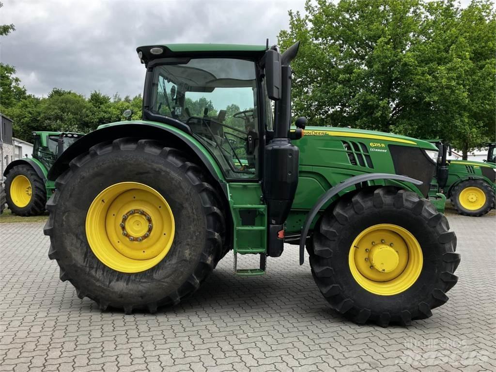 John Deere 6215R 曳引機