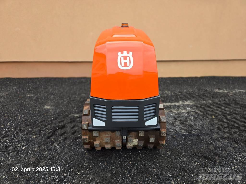  Husqarna LP 9505 夯實機(夯土機)