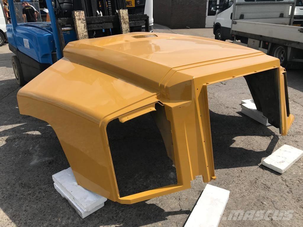 CAT 735 B Hood 底盤和懸架
