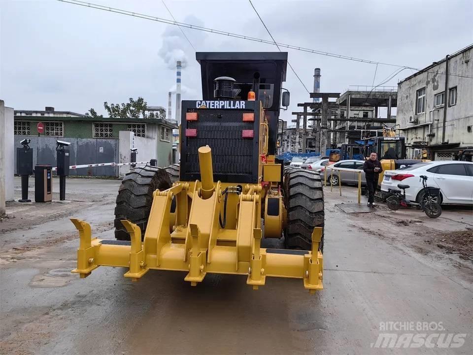 CAT 140H 平土機