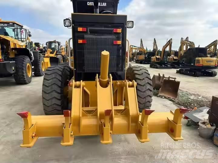 CAT 140 K 平土機