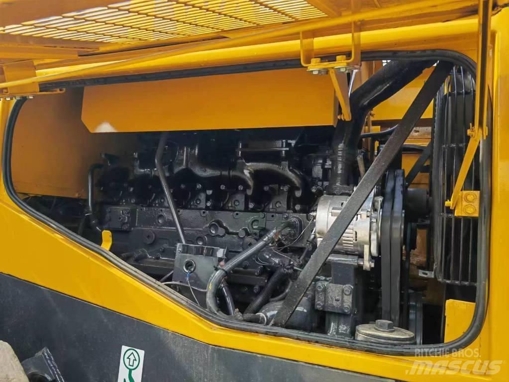 Komatsu WA 470-3 輪胎式裝載機