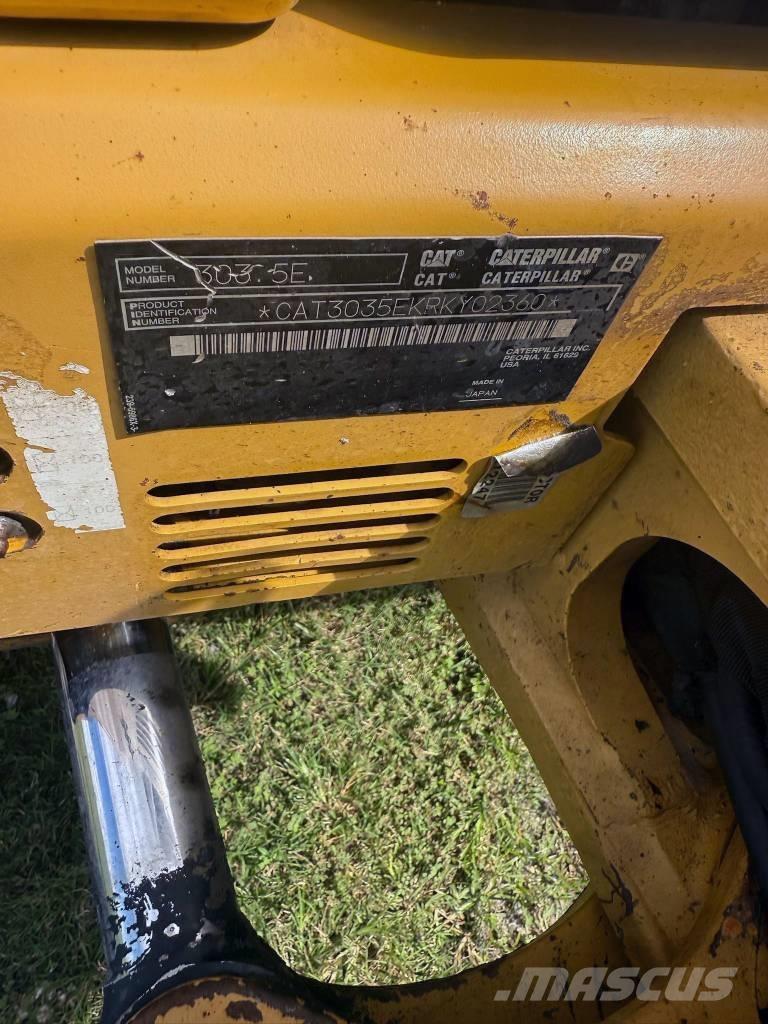 CAT 303.5 E CR 小型挖土機/掘鑿機<7t(小型挖掘機)