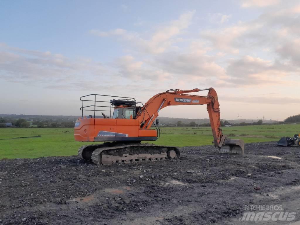 Doosan DX 225 履帶式 挖土機/掘鑿機/挖掘機