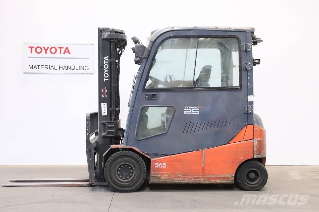 Toyota 8 FBMT 25 電動堆高機