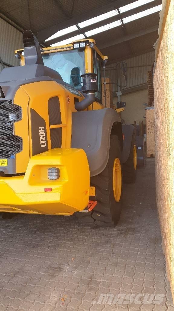 Volvo L 120 H 輪胎式裝載機