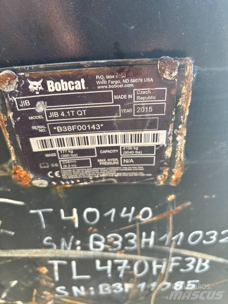 Bobcat Lasthaken 伸縮臂操作車
